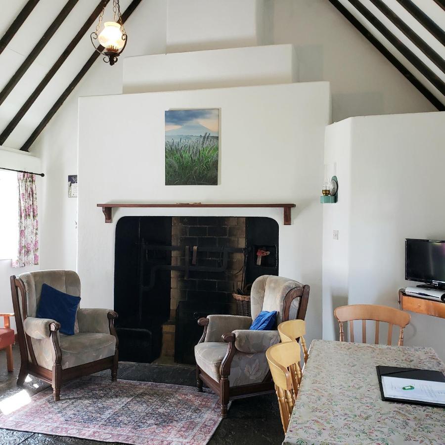 Louisburgh Cottages Экстерьер фото