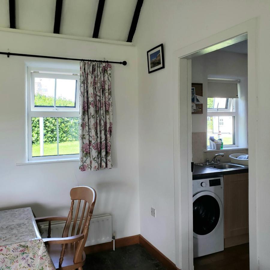 Louisburgh Cottages Экстерьер фото