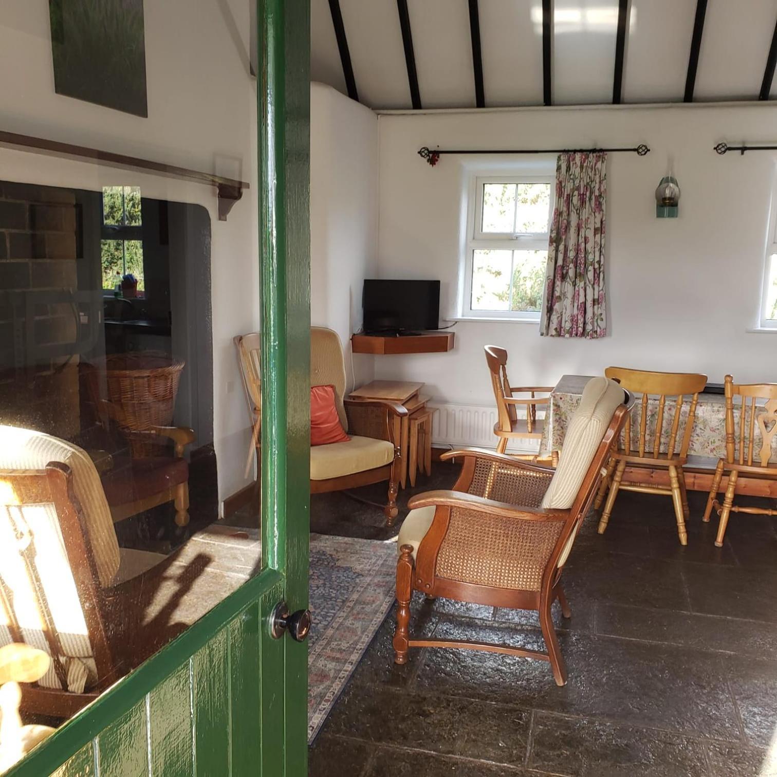 Louisburgh Cottages Экстерьер фото